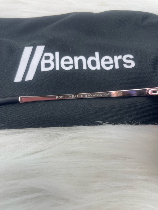 Blenders Polarized PureBlend Sunglasses, North Park X2, Rose Theater II main image 9